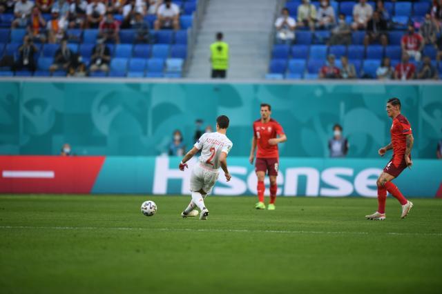 下载开云-惨胜后暴露一堆问题 西班牙虽进四强却已是哀兵？